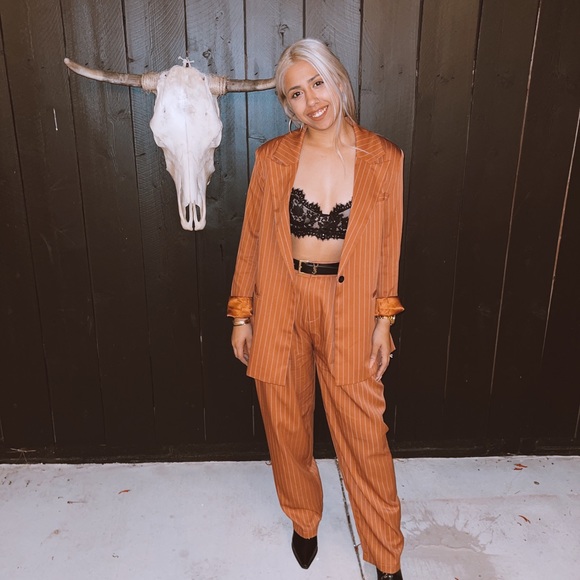 Meet your Posher, Elizabeth - Picture 11 of 13